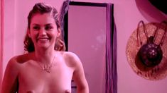 Голая Элли Хэйз в фильме «Сверхъестественная сексуальная активность Эммануэль» фото #40