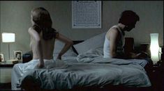 Голая Эльза Зильберштейн в фильме «Маленький Иерусалим» фото #5