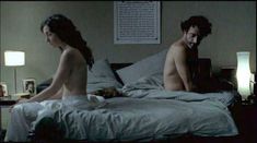 Голая Эльза Зильберштейн в фильме «Маленький Иерусалим» фото #8