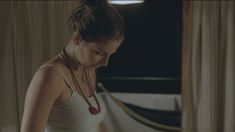 Голая Эльза Патаки в фильме «Манкора» фото #1