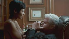 Голая Эмаяци Коринеальди в сериале «Десница Божья» фото #2