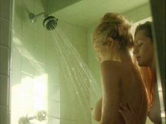 Полностью голая Эмбер Смит в фильме «Не обманывай меня больше» фото #12