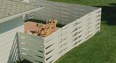 Голая Эми Ландекер в фильме «Серьёзный человек» фото #3