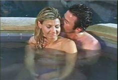 Голая Эми Линдсей в фильме «Ночь чёрных галстуков» фото #32