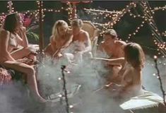 Голая Эми Линдсей в сериале «Бордель в Беверли Хиллз» фото #7