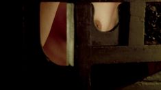 Голая Эми Мэнсон в сериале «Отчаянные романтики» фото #7