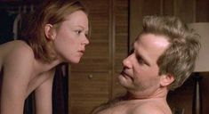 Голая Эмили Бергл в фильме «Навязчивый сон» фото #7