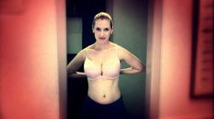 Голая Эмили Паркер в фильме «Оральная фиксация» фото #7