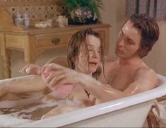 Голая Эмили Уотсон в фильме «Метролэнд» фото #3