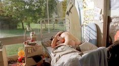 Голая Эмили Хэмилтон в фильме «Идеальные жертвы» фото #3