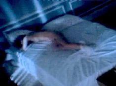 Голая Эмилия Фокс в фильме «Три слепые мыши» фото #8