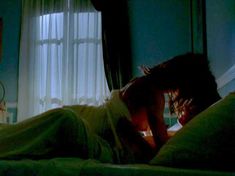 Голая Эмилия Фокс в фильме «Три слепые мыши» фото #12