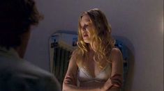 Эмма Бут снялась голой в фильме «Клубландия» фото #5