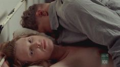 Голая Эмма Бут в фильме «3 акта убийства» фото #5