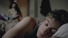 Голая Эмма Гринвелл в сериале «Бесстыдники» фото #31