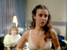 Голая Эмма Джейкобс в фильме «Жеребец» фото #1