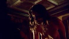 Голая Эмма Хэмилтон в сериале «Тюдоры» фото #2