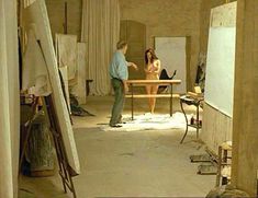 Голая Эммануэль Беар в фильме «Очаровательная проказница» фото #14