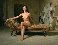 Голая Эммануэль Беар в фильме «Очаровательная проказница» фото #55