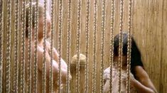 Голая Эмманюэль Арсан в фильме «Лаура» фото #19