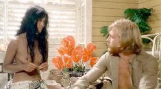 Голая Эмманюэль Арсан в фильме «Лаура» фото #22