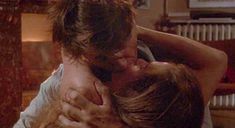 Голая Эмманюэль Сенье в фильме «Горькая луна» фото #4