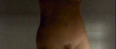 Голая Эмманюэль Сенье в фильме «Похититель тел» фото #4
