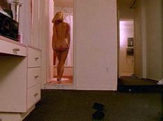 Голая Энджел Борис в фильме «Самоубийственная блондинка» фото #4