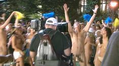 Голая Энджел Льюис в фильме «Американский пирог. Книга любви» фото #7