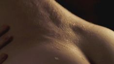 Голая Энджи Булларо в фильме «Кишка» фото #1