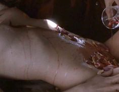 Голая Энджи Эверхарт в фильме «9 1.2 недель» фото #12