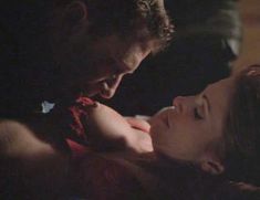 Голая Энджи Эверхарт в фильме «Голый свидетель» фото #1