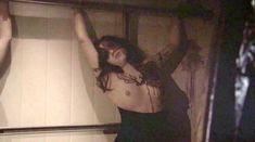 Голая Эндрю Миано в фильме «Холод» фото #6