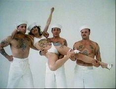 Голая Энн Андерсен в фильме «Тату» фото #7