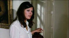 Голая Энн Мишель в фильме «Ведьма-девственница» фото #55