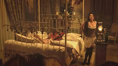 Голая Энн Шаррье в сериале «Дом терпимости» фото #12
