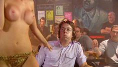 Голые сиськи Эрики Кокс в фильме «Американский пирог. Переполох в общаге» фото #2