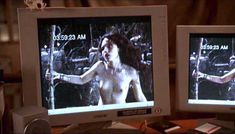 Голая Эрика Лирсен в фильме «Ведьма из Блэр 2. Книга теней» фото #8