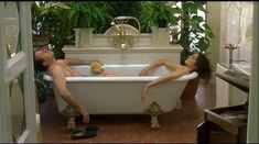 Голая грудь Эрики Марожан в фильме «Мрачное воскресенье» фото #13