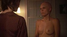 Голая Эрин Дэниелс в сериале «Секс в другом городе» фото #18