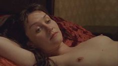 Голая Эстер Холл в фильме «Сыновья и любовники» фото #7