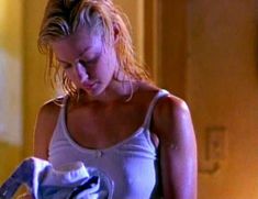 Голая Эшли Джадд в фильме «Темный полдень» фото #2