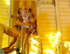 Голая Эшли Джадд в фильме «Темный полдень» фото #30