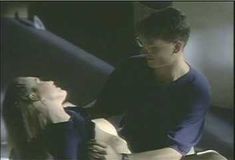 Голая Эшли Рей в сериале «Эротические признания» фото #1