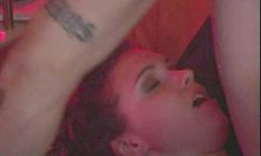 Голая Эшли Шэпперт в фильме «Живая еда» фото #11