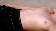 Голая Эшли Элизабет Пирс в фильме «Темные времена» фото #6