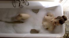 Голая Эшлинн Йенни в сериале «Подчинение» фото #32