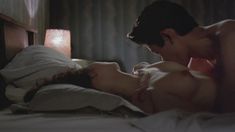 Голая Юки Кудо в фильме «Таинственный поезд» фото #1