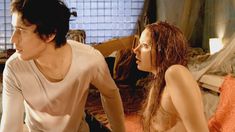 Голая Ютта-Мерле Бёрнсен в фильме «Ночная красавица» фото #8