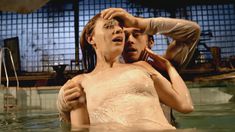 Голая Ютта-Мерле Бёрнсен в фильме «Ночная красавица» фото #11